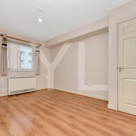 Rent this 1 bed apartment on Bruford Court in London, SE8 3BP