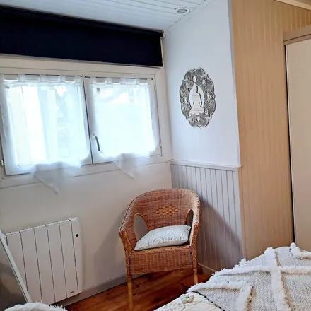 Rent this 3 bed house on 09400 Tarascon-sur-Ariège
