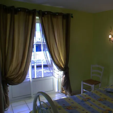Rent this 2 bed apartment on 64220 Saint-Jean-Pied-de-Port