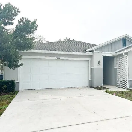Buy this 3 bed house on Lark Crest Drive in Polk County, FL 33809
