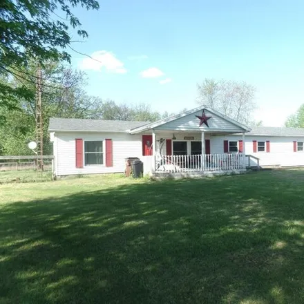 Buy this 4 bed house on 4321 Sharpsville Road in Highland County, OH 45133