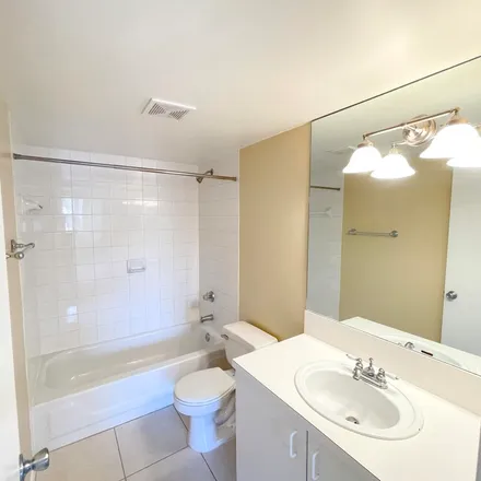 Image 7 - Green Pine Boulevard, West Palm Beach, FL 33049, USA - Apartment for rent