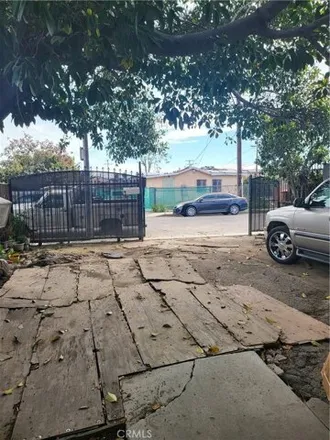 Image 3 - 9721 Antwerp St, Los Angeles, California, 90002 - House for sale