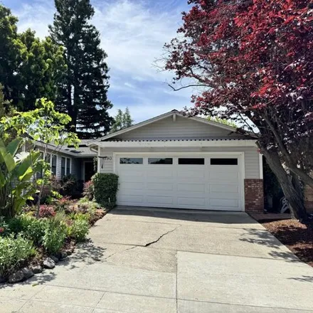 Rent this 4 bed house on 4190 Maybell Way in Palo Alto, CA 94306