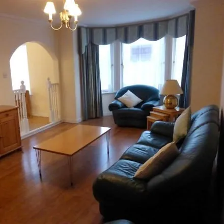 Image 3 - 9 Crathie Gardens East, Aberdeen City, AB10 6BU, United Kingdom - Apartment for rent