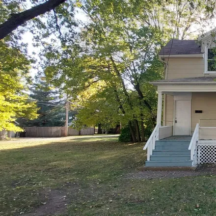 Buy this 3 bed house on 609 Voris Street in Peoria, IL 61603