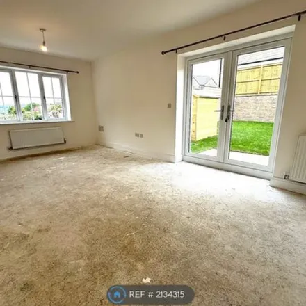 Image 5 - Cutlers Gate, Castlegate, Sheffield, S4 7TL, United Kingdom - Duplex for rent