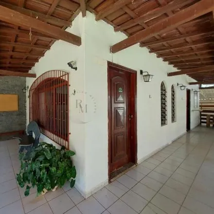 Buy this 7 bed house on Rua dos Uirapurus in Pompéia, Piracicaba - SP