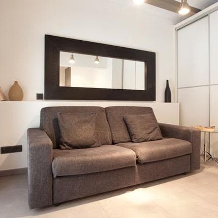 Rent this 2 bed apartment on Carrer dels Mariners in 08001 Barcelona, Spain