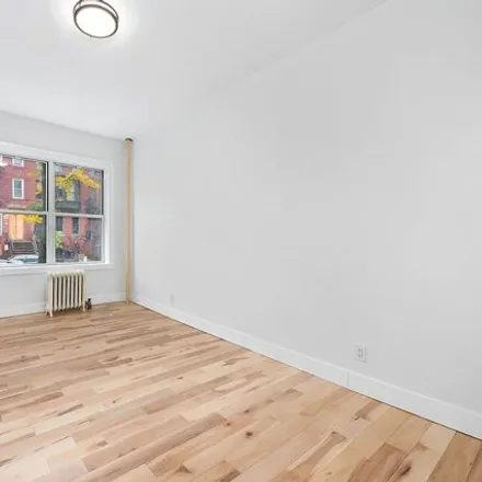 Image 8 - 1390 Pacific Street, New York, NY 11216, USA - Apartment for sale