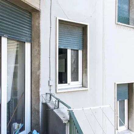 Image 6 - Brunetta, Via dei Campi Flegrei, 00141 Rome RM, Italy - Apartment for rent
