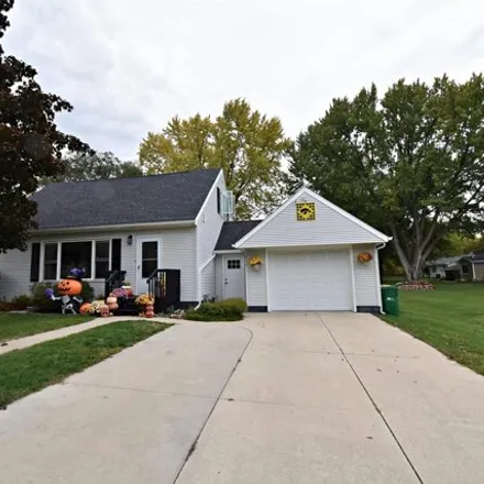 Buy this 3 bed house on 852 8th Street Northwest in Independence, IA 50644