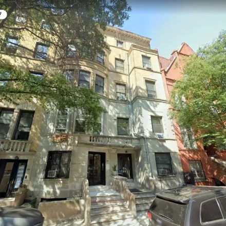 Rent this 1 bed townhouse on 381 West End Avenue in New York, NY 10024