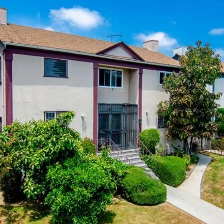 Buy this 9 bed house on 137 S La Fayette Pl in Los Angeles, California