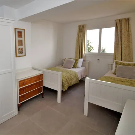 Rent this 3 bed house on Carretera de Ronda a San Pedro de Alcántara in 29670 Marbella, Spain
