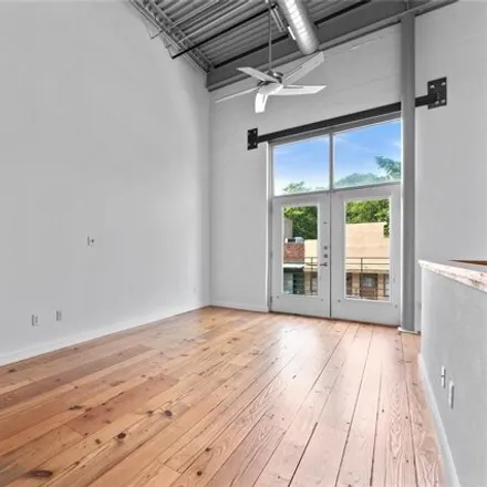 Image 5 - 1305 East 6th Street, Austin, TX 78702, USA - Condo for sale