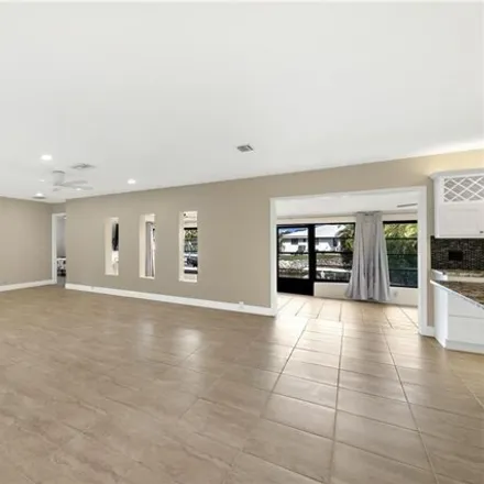 Image 7 - Lakeview Drive, Collier County, FL 34112, USA - House for sale