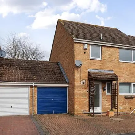 Buy this 3 bed house on Campion Close in Carterton, OX18 3YG