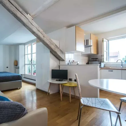 Rent this studio apartment on Via Verona in 20135 Milan MI, Italy