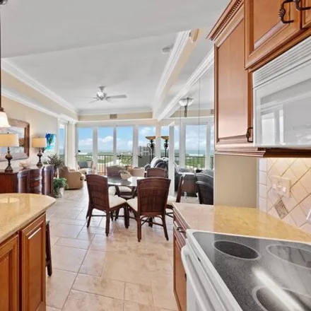 Image 6 - Admiralty House, Seaview Court, Marco Island, FL 33937, USA - Condo for sale