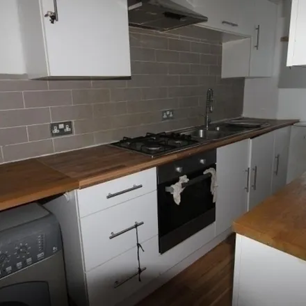 Rent this 3 bed duplex on 111 Beaconsfield Road in London, UB1 1BZ