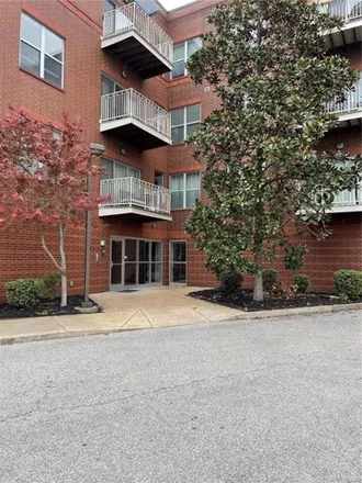 Buy this 2 bed condo on 849 Westgate Ave Apt 208 in University City, Missouri