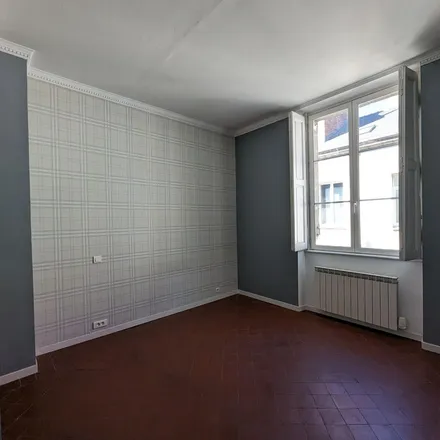Image 4 - Place Graslin, 44003 Nantes, France - Apartment for rent