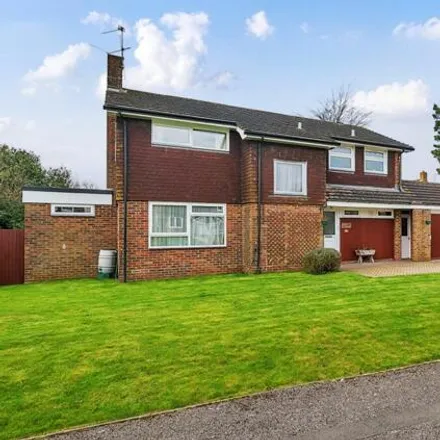 Image 1 - Wellswood Gardens, Rowlands Castle, PO9 6DN, United Kingdom - House for sale