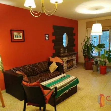 Buy this 3 bed house on Mariano Larra 3798 in Cerro de las Rosas, Cordoba