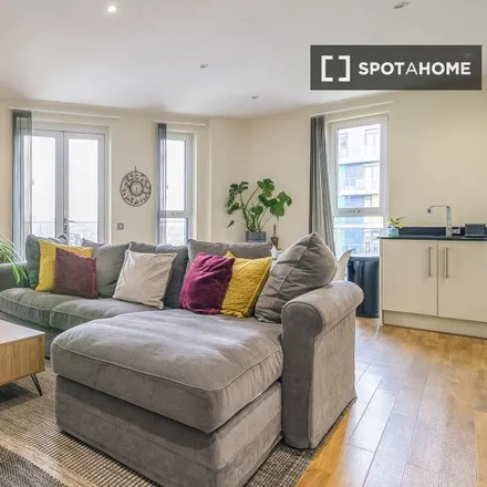 Rent this 2 bed apartment on Aylesbury House in Rosemont Road, London