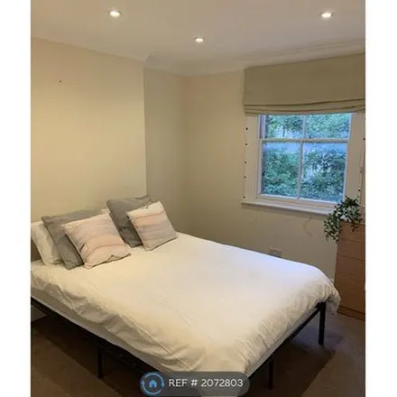 Image 2 - 6 Sherbourne Close, Cambridge, CB4 1RT, United Kingdom - Townhouse for rent