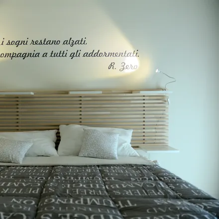 Image 5 - Zara, Piazza Giovanni XXIII, 6, 74100 Taranto TA, Italy - Apartment for rent