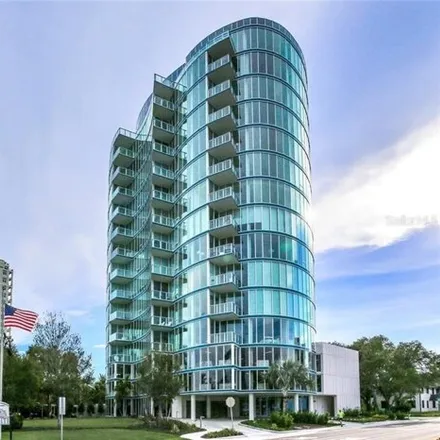 Buy this 2 bed condo on 3105 Bayshore Boulevard in Tampa, FL 33621