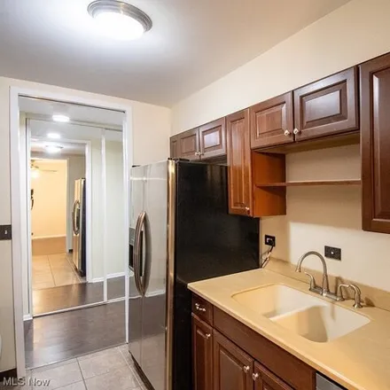 Image 3 - Winton Place Condominiums, Gold Coast Lane, Lakewood, OH 44107, USA - Condo for sale