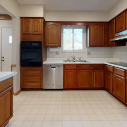 Buy this 3 bed apartment on 968 Kenwood Lane in The Knolls, Columbus