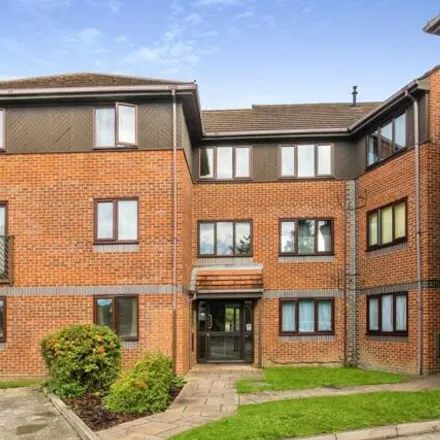 Buy this 1 bed apartment on Alexandra Avenue in Camberley, GU15 3BG