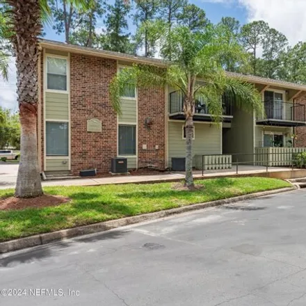 Rent this 1 bed condo on Loretto Road in Jacksonville, FL 32223