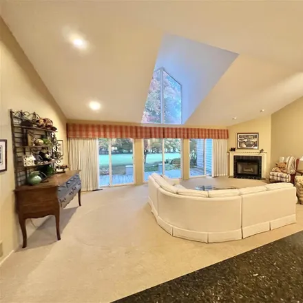 Image 4 - The Heather, 1343 Heather Drive, Harbor Springs, Pleasantview Township, MI 49740, USA - House for sale