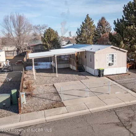 Image 2 - 624 Shirley Street, Bloomfield, NM 87413, USA - Apartment for sale