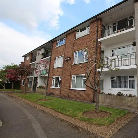 Rent this 2 bed apartment on Kingsland Road in Cardiff, CF14 2EJ