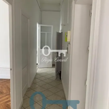 Image 6 - 30 Rue Franklin, 69002 Lyon, France - Apartment for rent