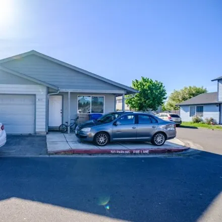 Buy this 3 bed house on 3045 Haley Street Northeast in Salem, OR 97305