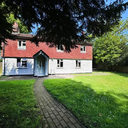 Image 4 - Sandy Cottage, Tinsley Green, RH10 3NS, United Kingdom - House for sale