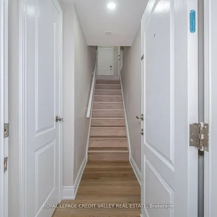 Image 1 - 28 Trailhead Crescent, Brampton, ON L6R 0K7, Canada - Apartment for rent
