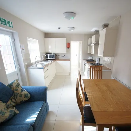 Image 2 - 265 Swan Lane, Coventry, CV2 4GH, United Kingdom - Apartment for rent