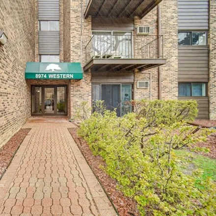 Buy this 1 bed condo on 8927 North Knight Avenue in Maine Township, IL 60016