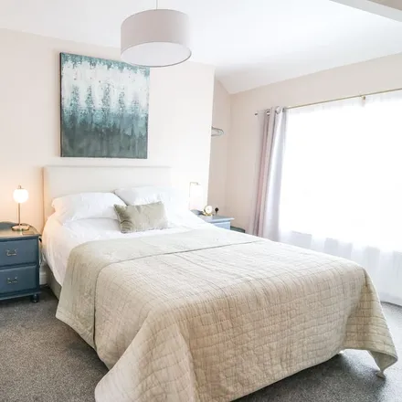 Rent this 3 bed duplex on Gwaun-Cae-Gurwen in SA18 1HL, United Kingdom