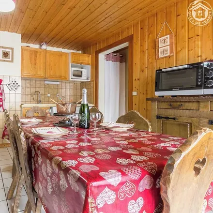Rent this 1 bed house on Route du col des aravis in 73590 La Giettaz, France