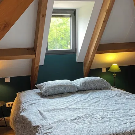Rent this 3 bed house on 24250 Saint-Aubin-de-Nabirat