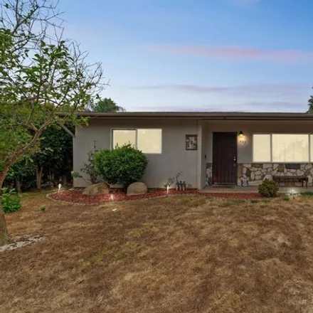 Image 3 - 665 Hoover St, Escondido, California, 92027 - House for sale
